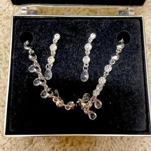 Things Remembered necklace and earrings set